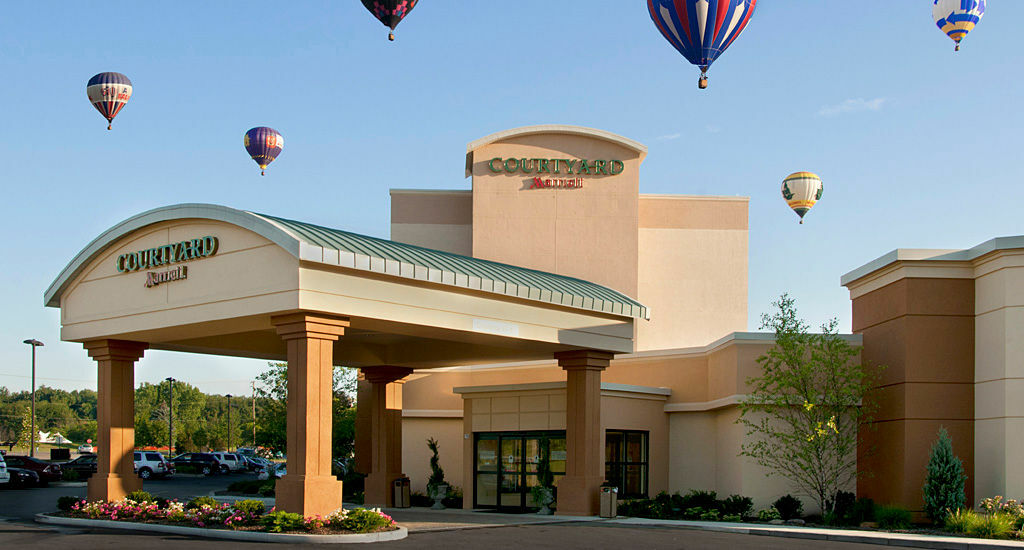 Courtyard By Marriott Canton Норт-Кантон Экстерьер фото